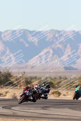 media/Dec-07-2025-CVMA (Sun) [[3e7d2de5dc]]/Race 18-Formula Twins-Formula 40 UL/